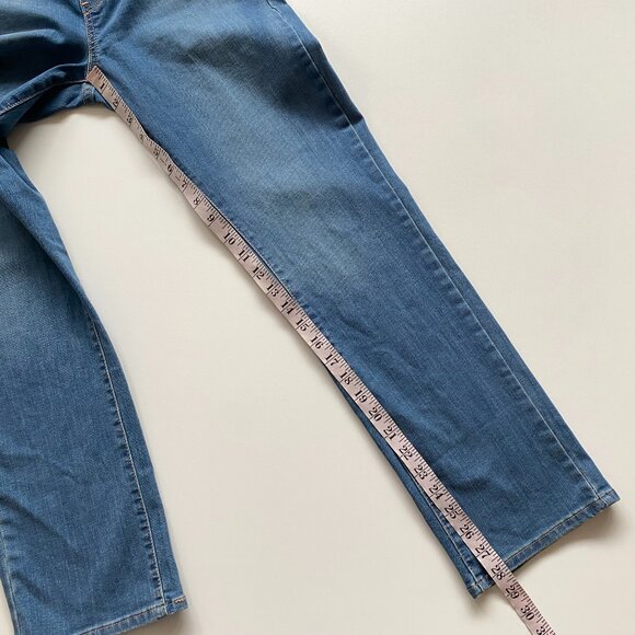 Levi Strauss Signature Shaping Perfect Pull on Jeans 8 - Picture 12 of 14